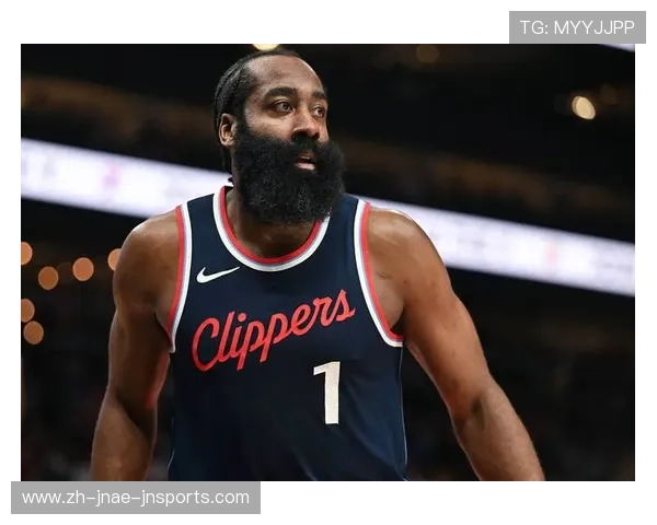 火箭队球员詹姆斯·哈登的身高及技术特点介绍